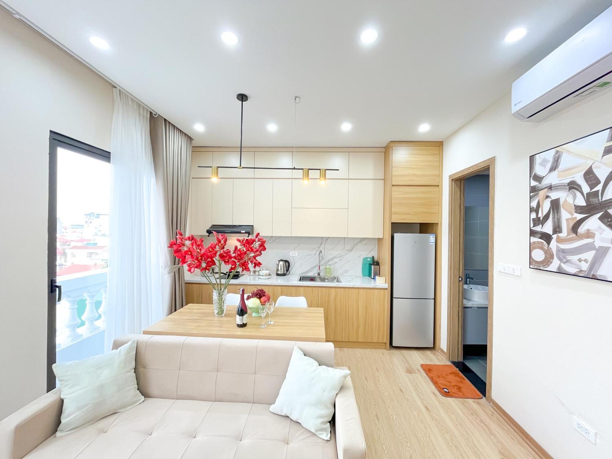 Amazing Housing Lac Long Quan Hanoi Eksteriør bilde