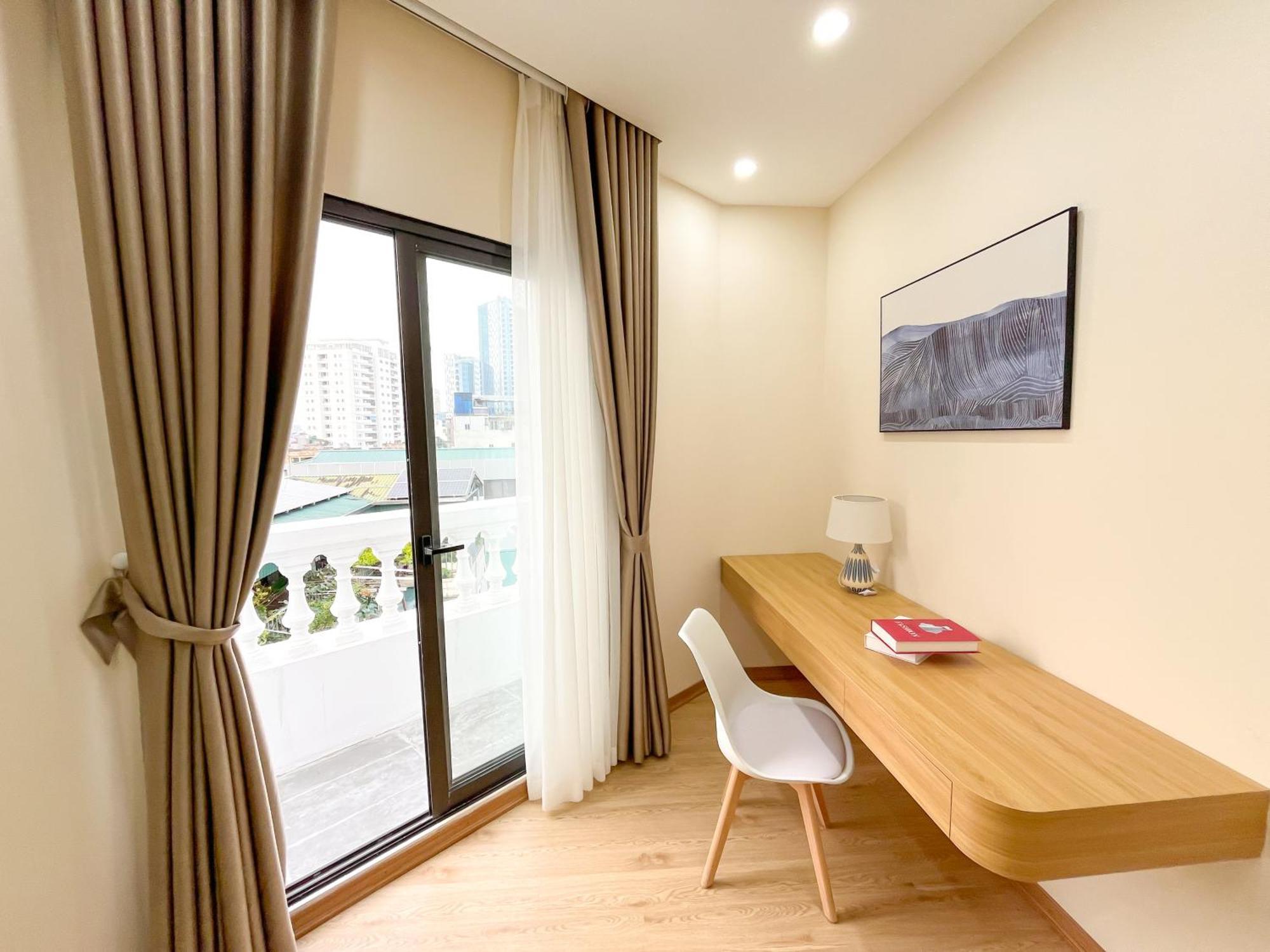 Amazing Housing Lac Long Quan Hanoi Eksteriør bilde