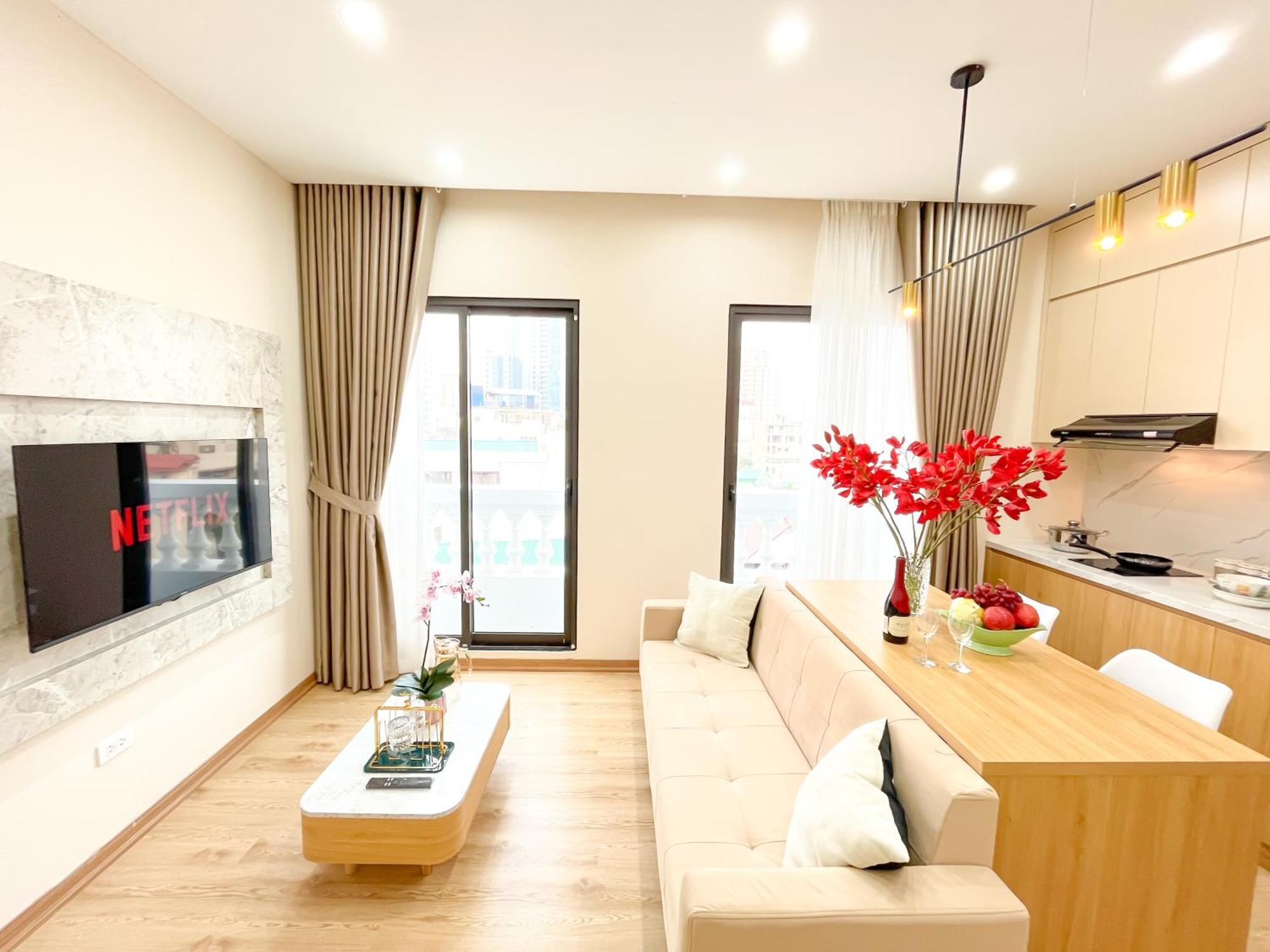 Amazing Housing Lac Long Quan Hanoi Eksteriør bilde