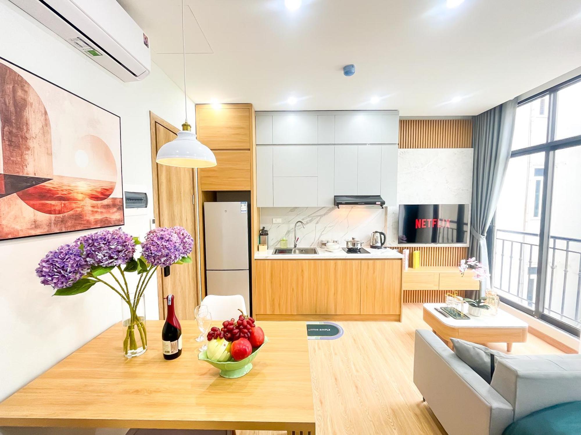 Amazing Housing Lac Long Quan Hanoi Eksteriør bilde