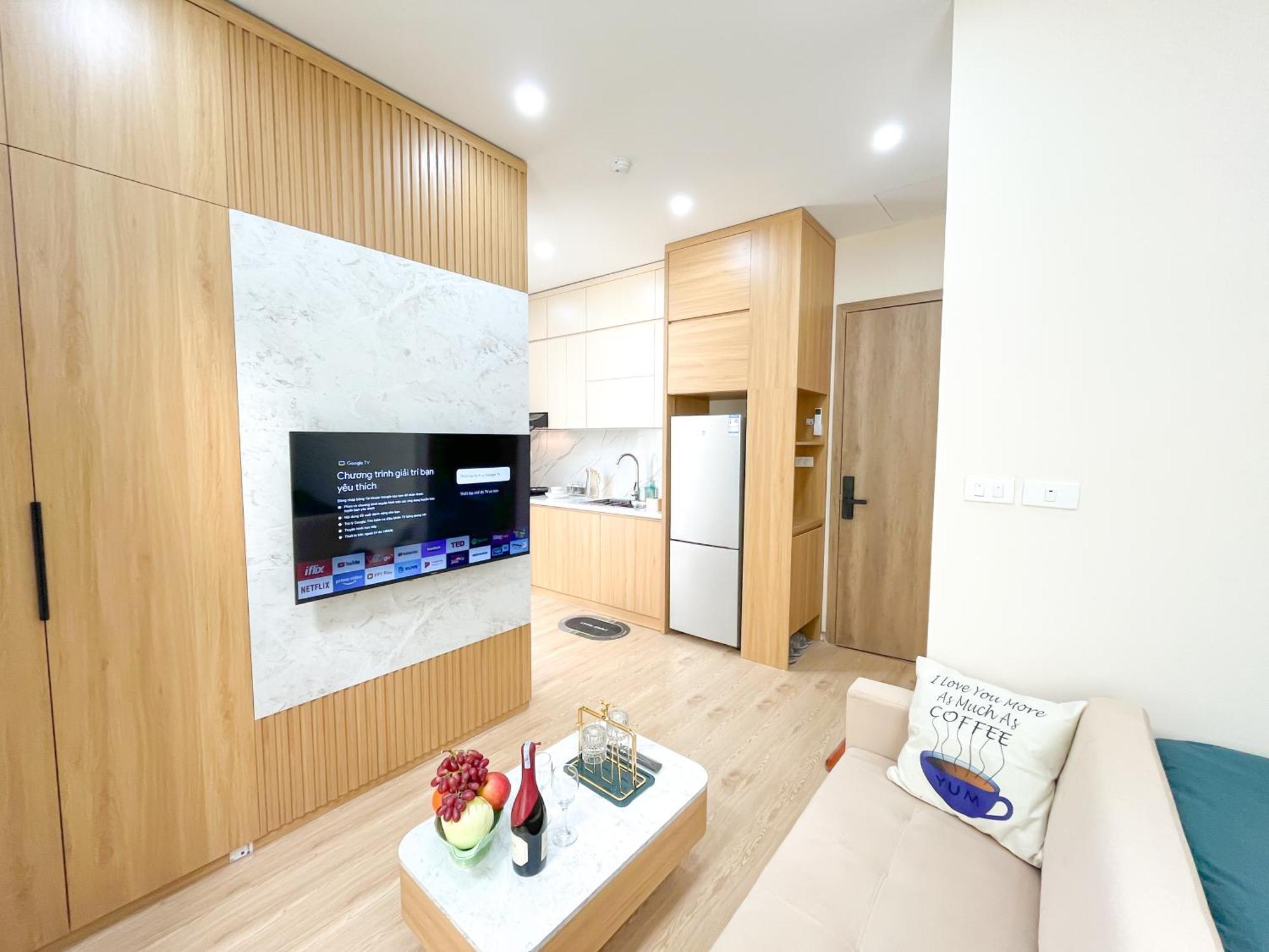 Amazing Housing Lac Long Quan Hanoi Eksteriør bilde